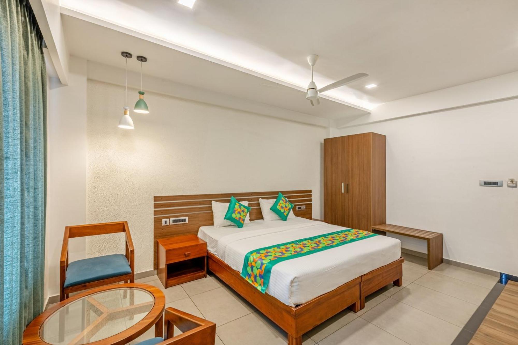 Treebo De Cloud 9 Regency Hotel Thiruvananthapuram ภายนอก รูปภาพ